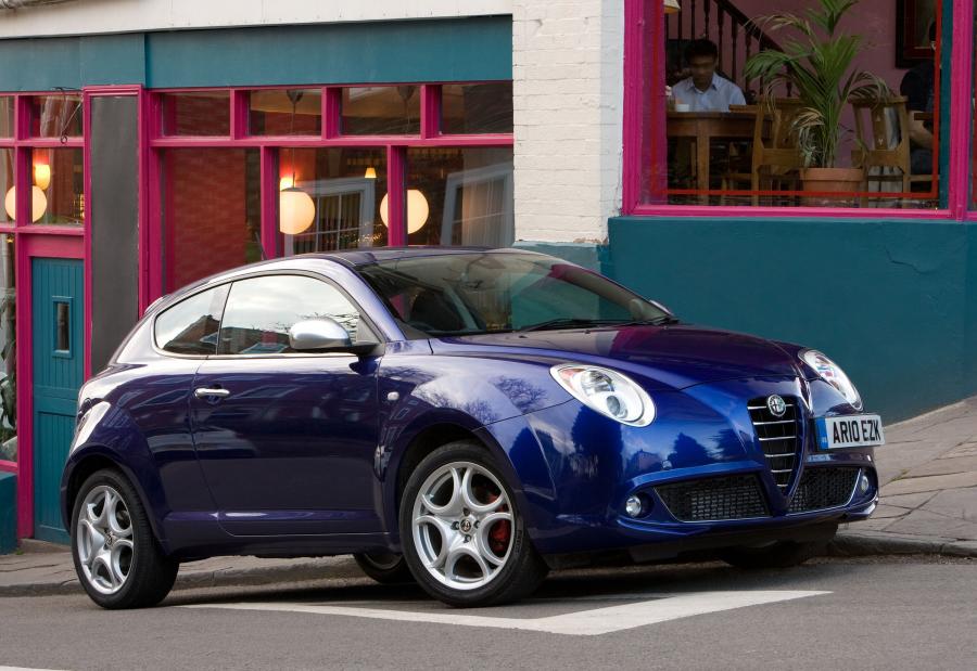  Alfa Romeo MiTo (955) 2009 года  (UK) (фото 8 из 47)